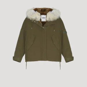 Parka courte classique en coton avec fourrure de coyote et lapin