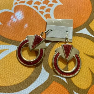 Boucles d’oreilles Créoles Paillettes Rouges Vintage 1990