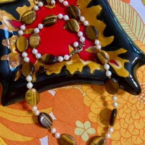 Ensemble bijoux collier et son bracelet en perles de verres Vintage