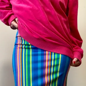 Jupe courte tube près du corps Pur Vintage 1990 Couleurs Rayures France