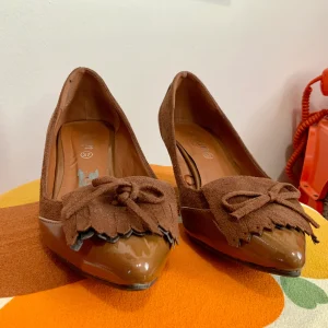 Chaussures à talons cuir vernis et franges daim Vintage 1990