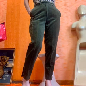 Pantalon droit velours côtelé kaki de la marque Elch