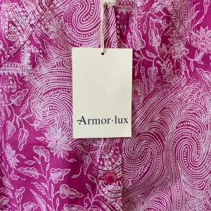 1980 Débardeur boutonné motifs fleurs Fuchsia Coton Deadstock Armor Lux Vintage