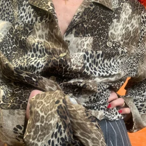 Chemisier Leopard Vintage Made in France Ouverture Dos