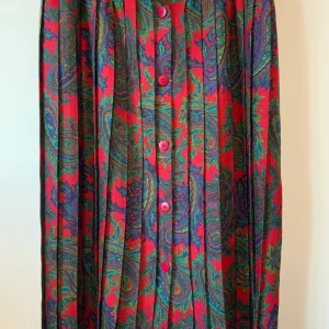 Jupe plissée boutonnée Vintage France aux motifs cachemires 🌹